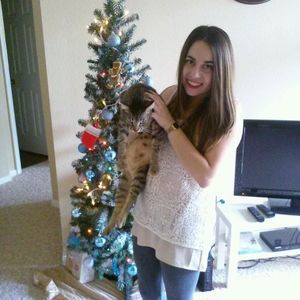 Meet your Posher, Monique